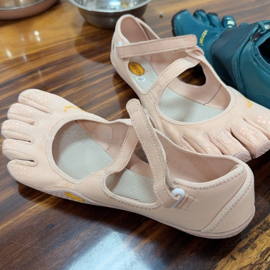Fivefingers Yoga Pilates Indoor Sports Fitness Dance Toe Shoes